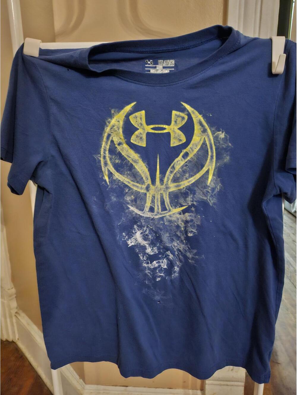 Under Armour T-Shirt -youth XL , blue - EUC
